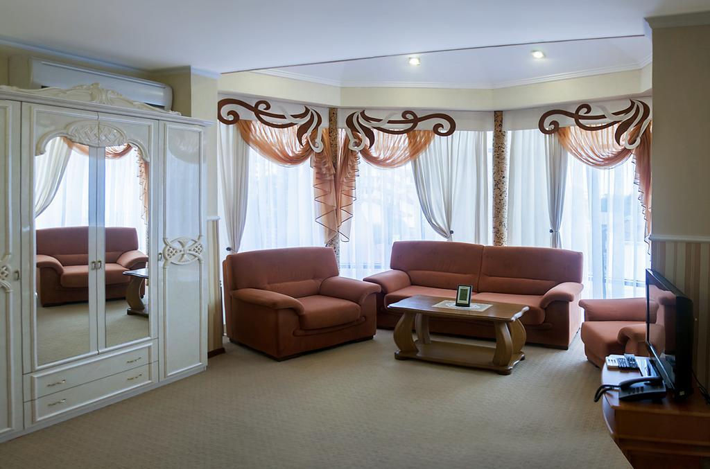 Hotel&Restaurant Senator Трускавец Номер фото